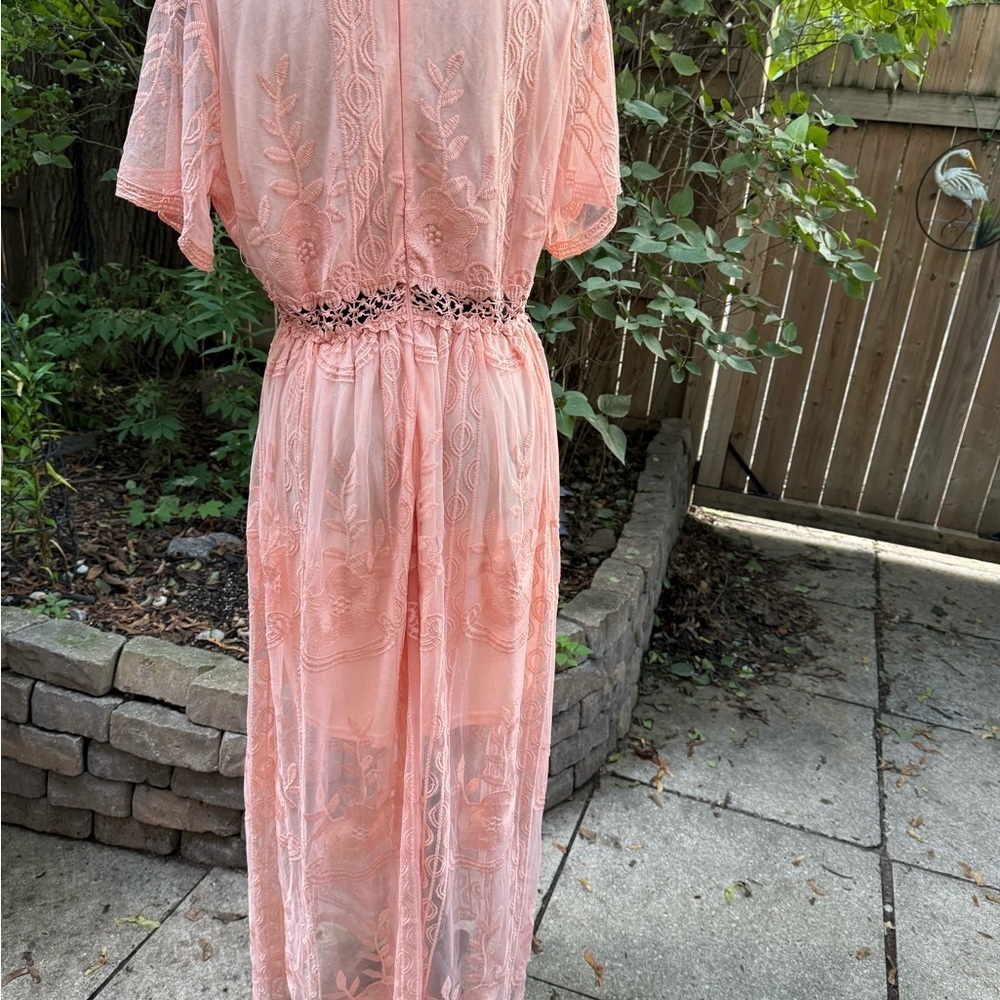 Elegant Soft Pink Flowy Lace Maxi Dress. M-L. - Picture 5 of 12
